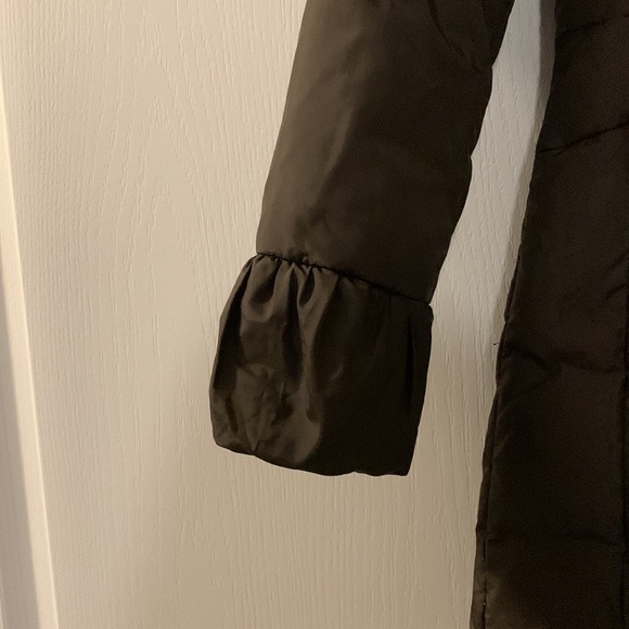 EUC Cole Haan down & feather filled puffer coat - Picture 4 of 8